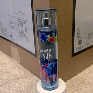 Brand new Honolulu Sun bath and body works fine frangrance mist